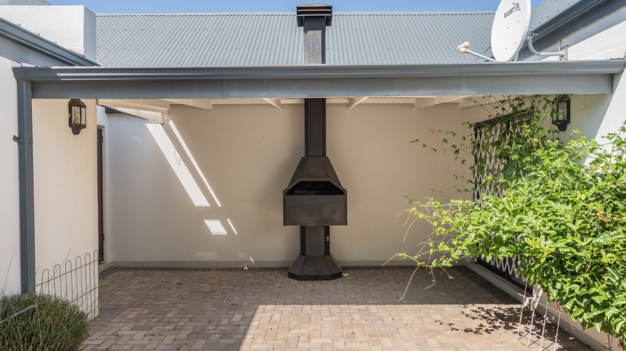 To Let 3 Bedroom Property for Rent in Rouxpark Western Cape